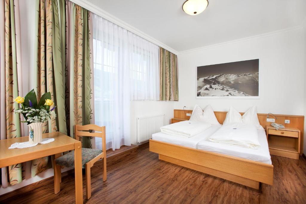 Hotel Grundlhof Брамберг ам Вилдкогел Стая снимка
