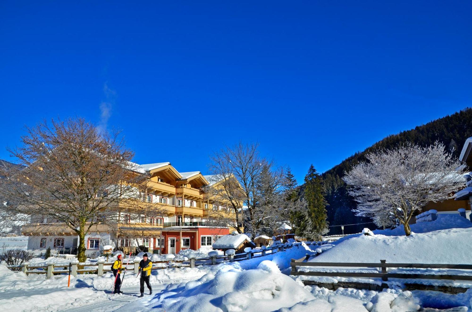Hotel Grundlhof Брамберг ам Вилдкогел Екстериор снимка