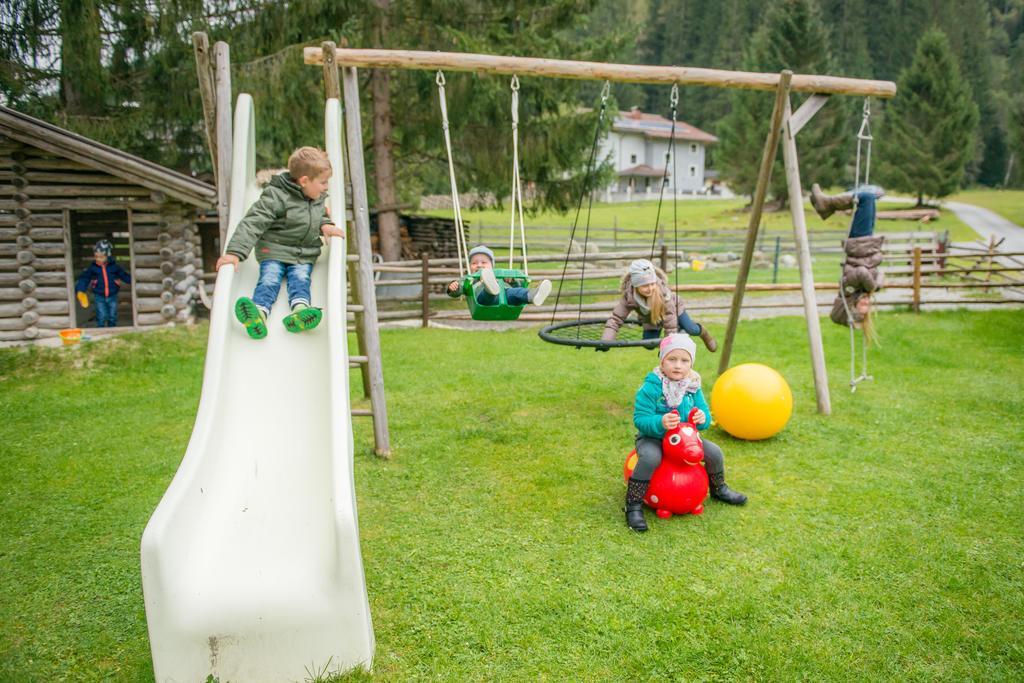 Hotel Grundlhof Брамберг ам Вилдкогел Екстериор снимка