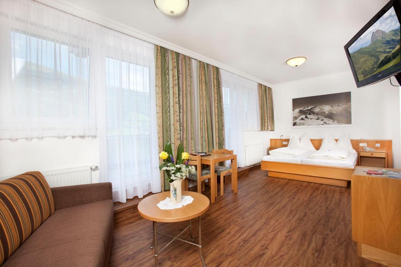 Hotel Grundlhof Брамберг ам Вилдкогел Екстериор снимка